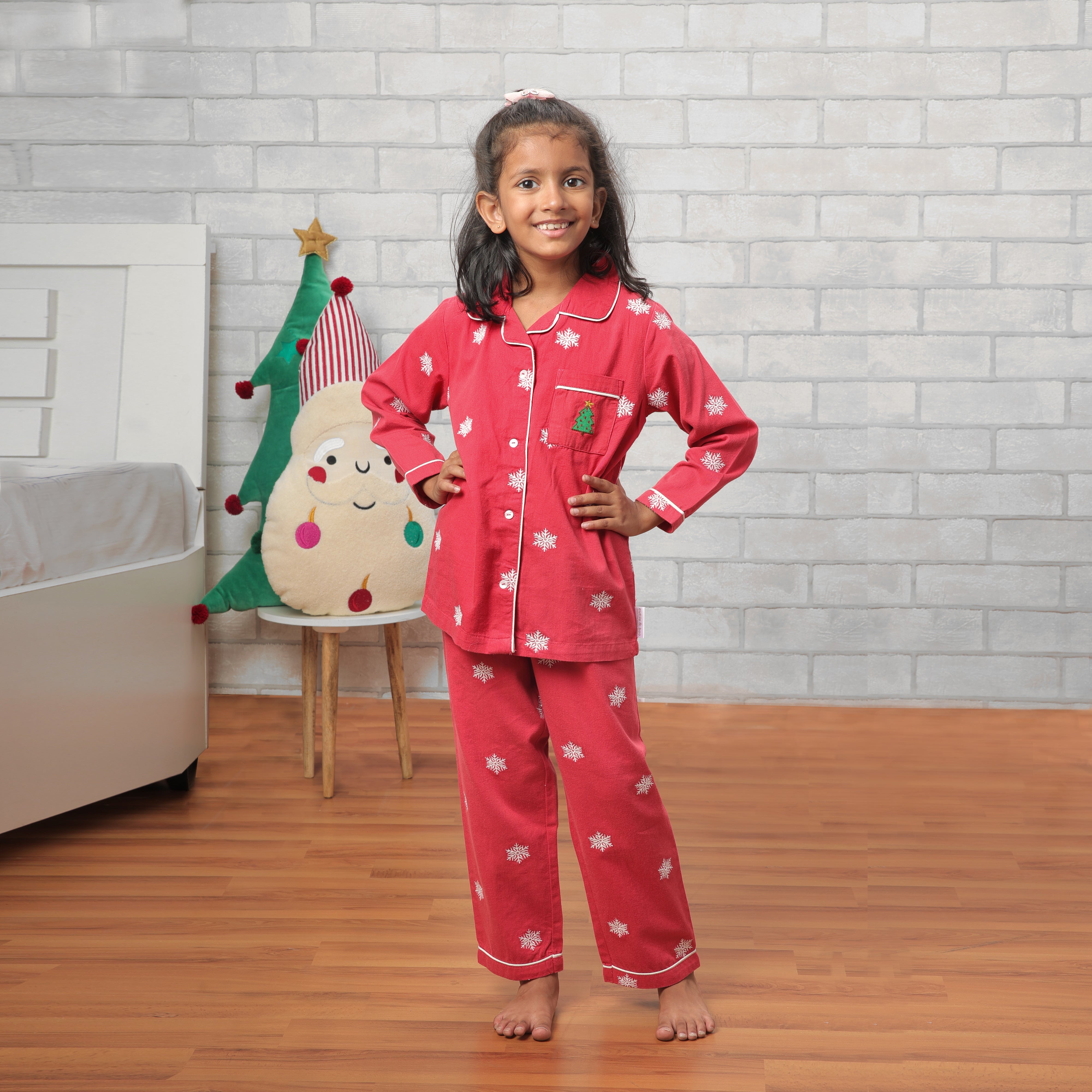 Embroidered Snowflake Night Suit