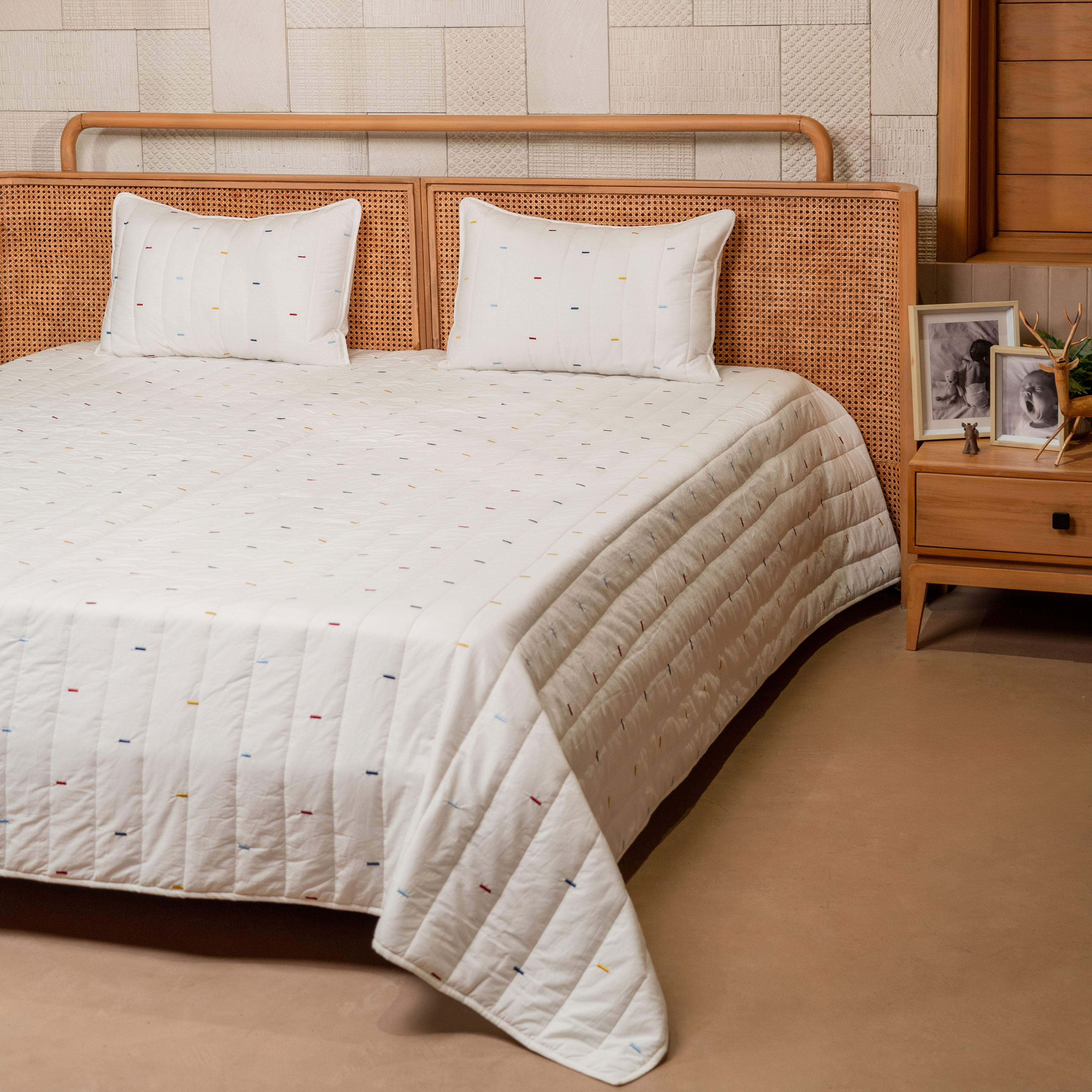 Passport To Wonderland White Bedspread Set